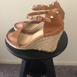 Marc Fisher Wedges